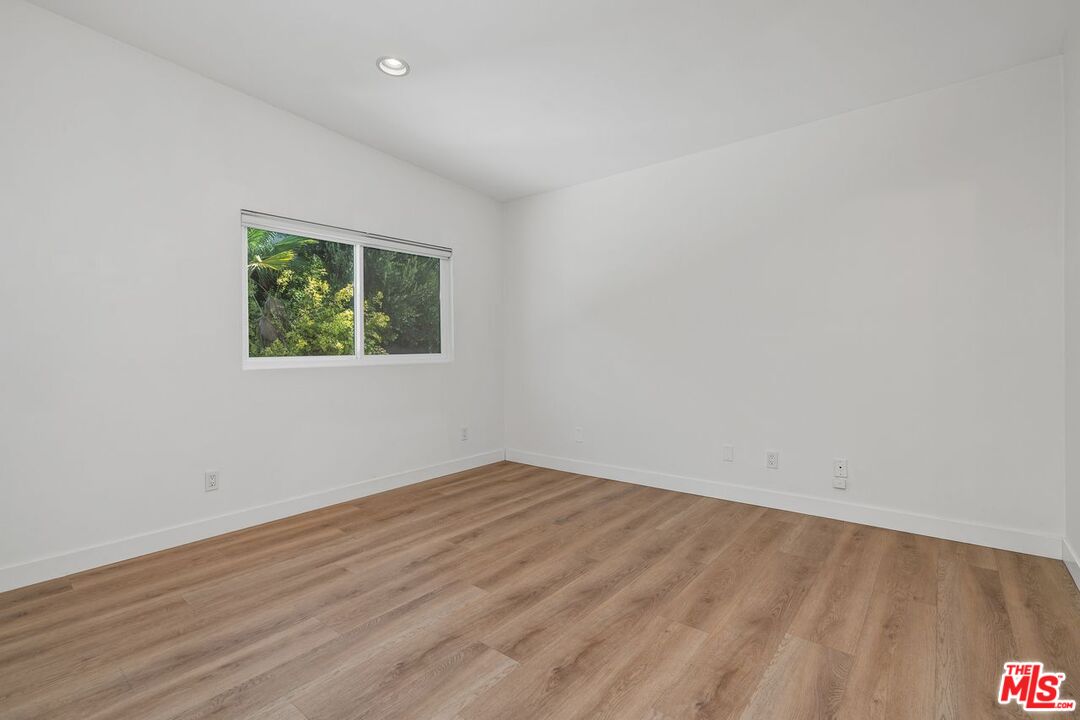 3023 Berkeley Avenue, Unit 8 Los Angeles, CA 90026 - Photo 25 of 38