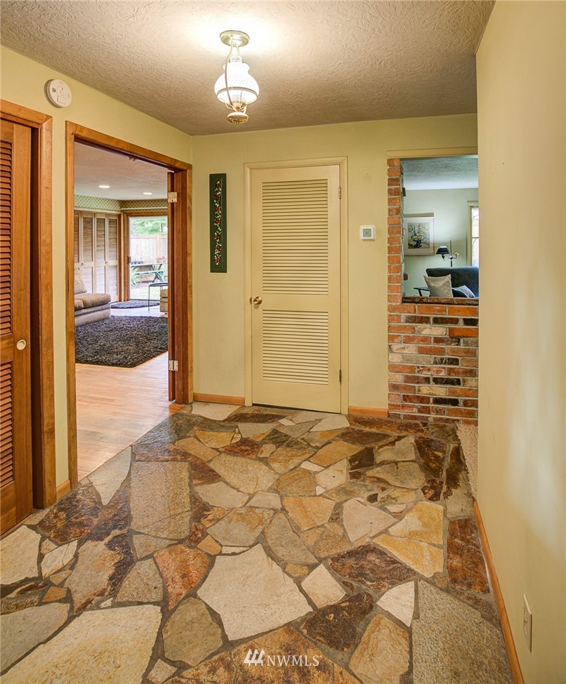 1809 Chilton Road Aberdeen, WA 98520 - Photo 5 of 37 Gallery Image 5