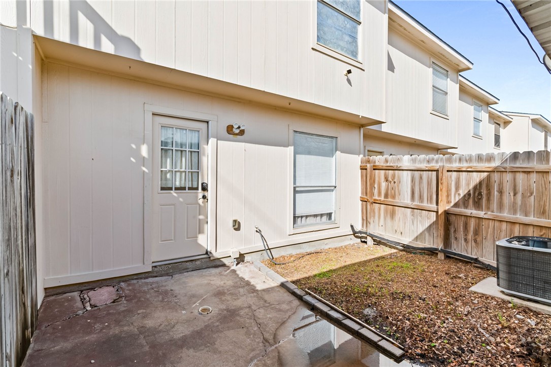 6702 Everhart Road, Unit H102 Corpus Christi, TX 78413 - Photo 14 of 15