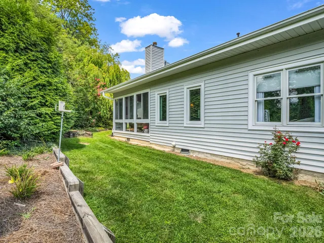 $365,000 | 20 Country Meadows Lane, Hendersonville, NC 28792