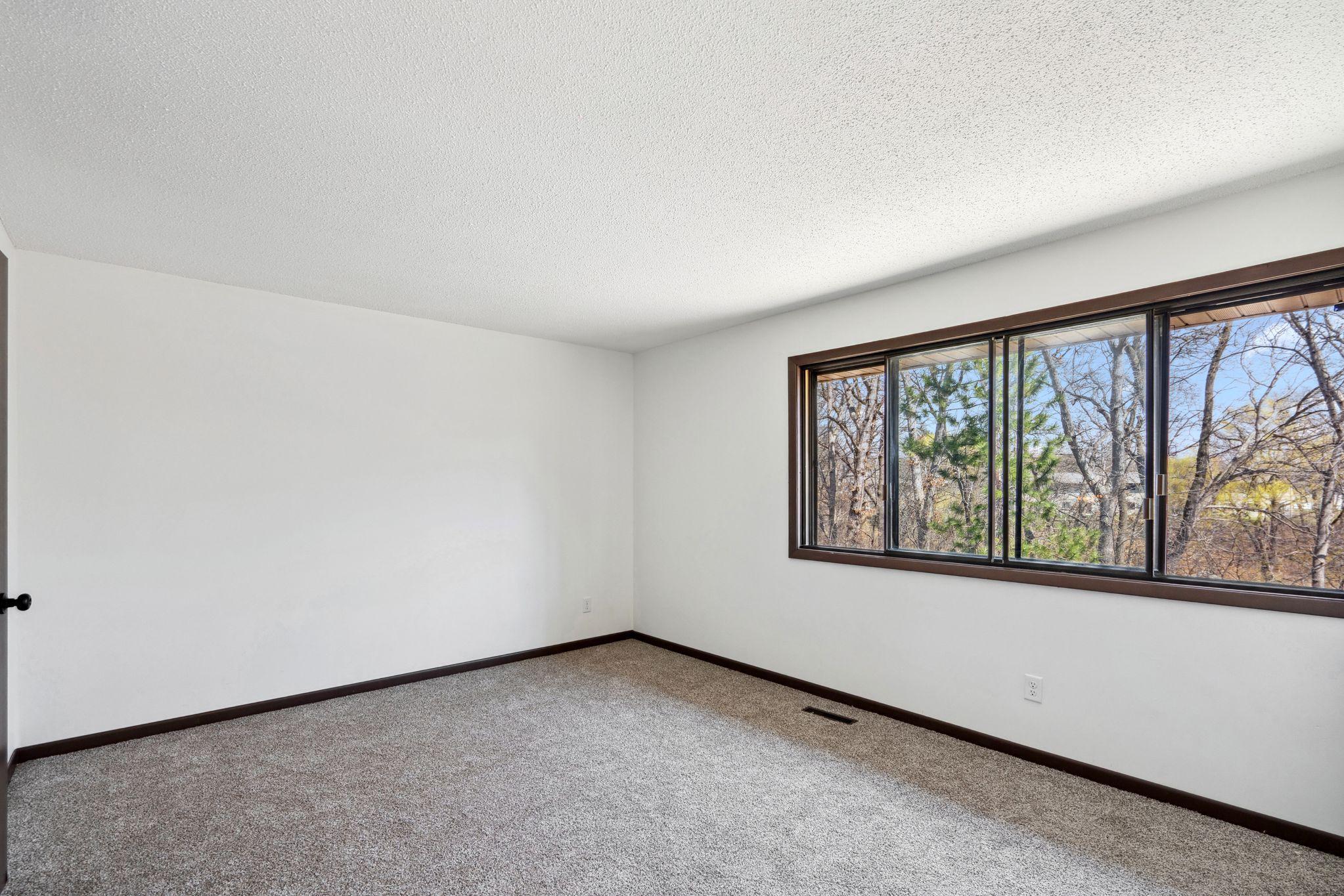 7502 Germane Trail Apple Valley, MN 55124 - Photo 11 of 27