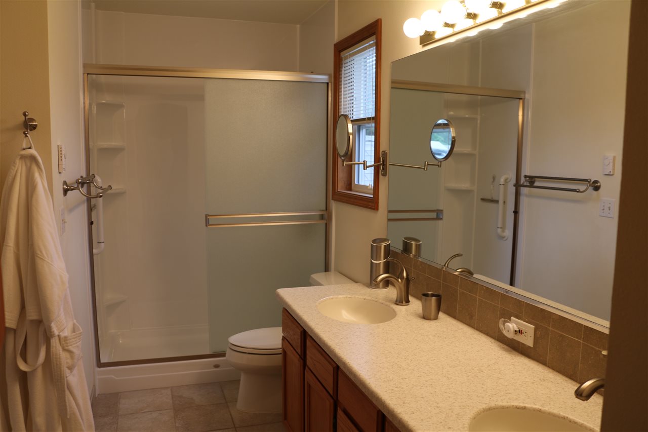 4702 East Woodglen Road Mead, WA 99021 - Photo 12 of 20