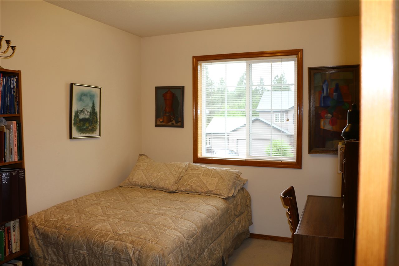 4702 East Woodglen Road Mead, WA 99021 - Photo 13 of 20