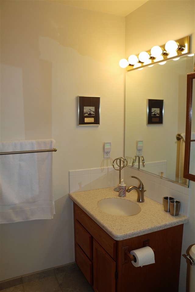4702 East Woodglen Road Mead, WA 99021 - Photo 15 of 20
