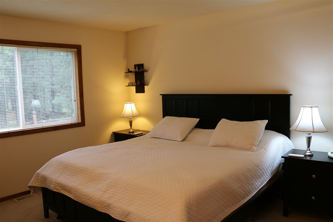 4702 East Woodglen Road Mead, WA 99021 - Photo 8 of 20