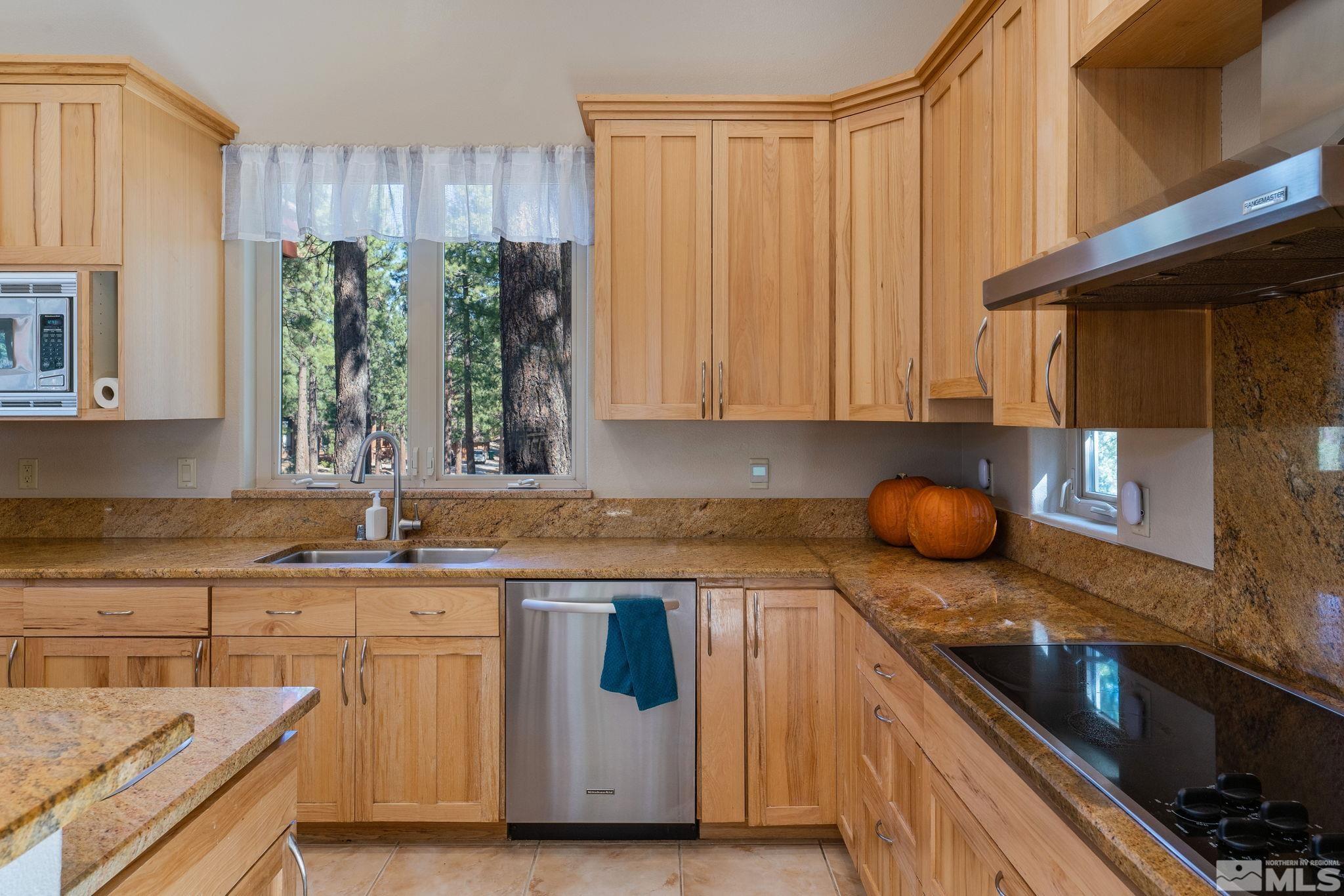 1850 Joy Lake Road Reno, NV 89511 - Photo 16 of 37 Photo 16