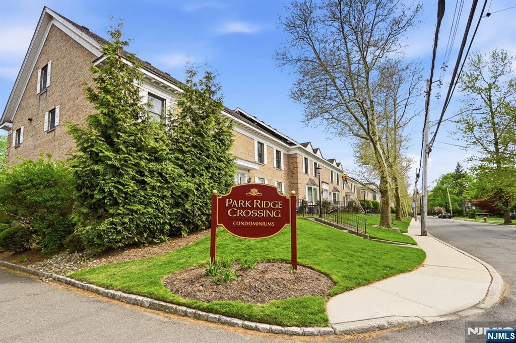 137A South Maple Avenue, Unit B Park Ridge, NJ 07656 - Photo 24 of 26