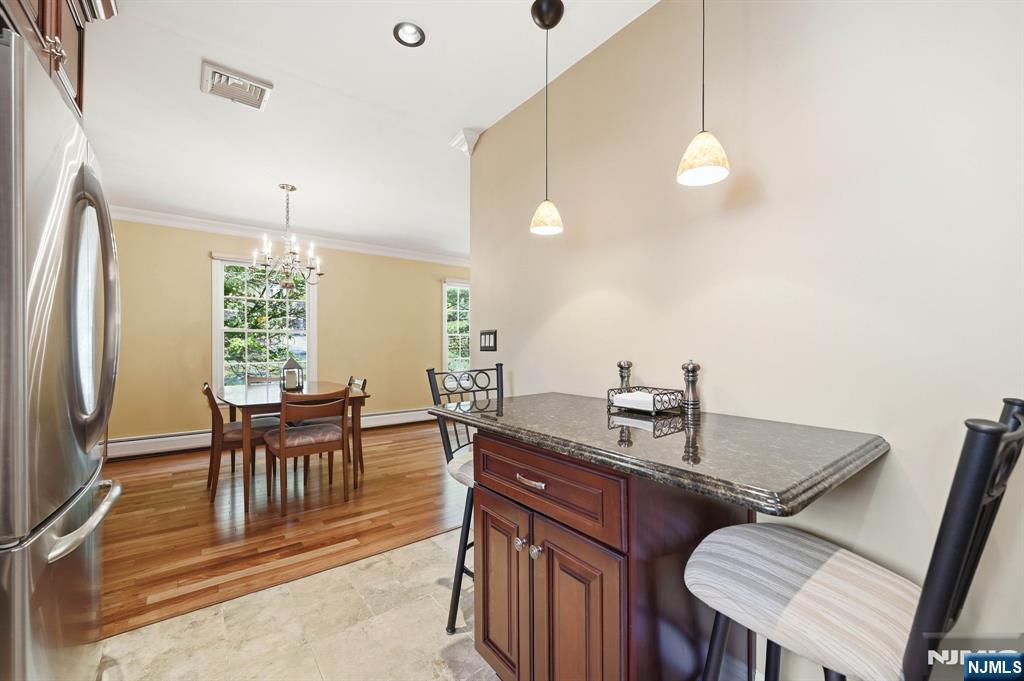 137A South Maple Avenue, Unit B Park Ridge, NJ 07656 - Photo 7 of 26