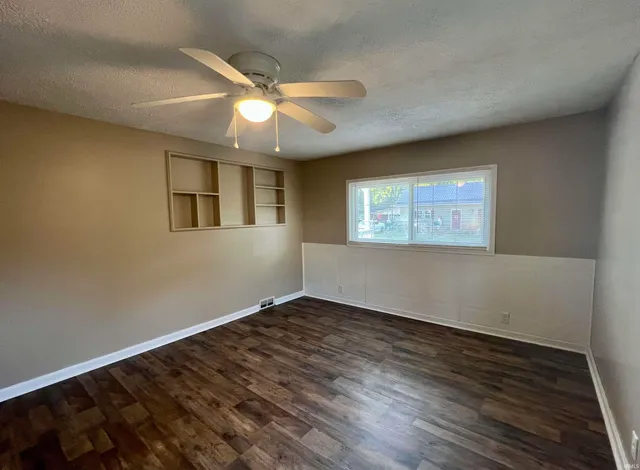 $184,900 | 274 West Faculty Drive, Paoli, IN 47454