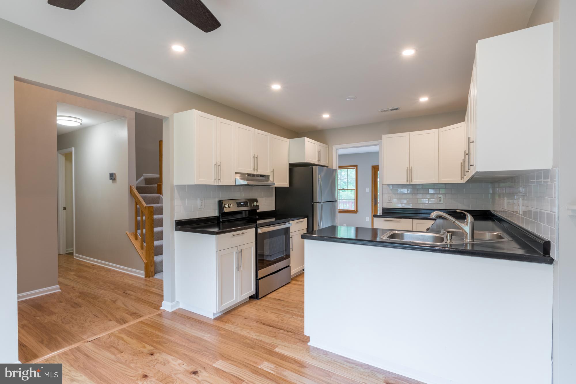 1665 Hugo Circle Silver Spring, MD 20906 - Photo 8 of 45 Gallery Image 8