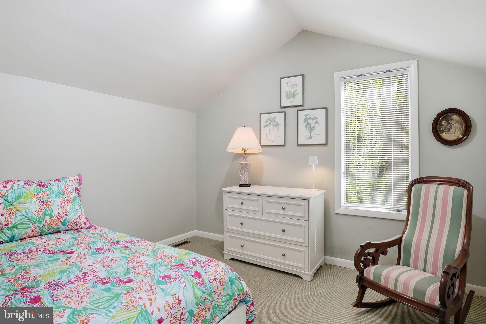 1718 Woodlore Road Annapolis, MD 21401 - Photo 26 of 58 Upstairs Third Bedroom