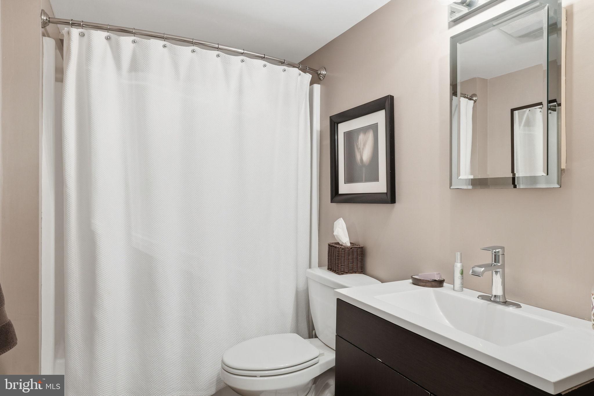 1718 Woodlore Road Annapolis, MD 21401 - Photo 29 of 58 Lower Level Full Bathroom