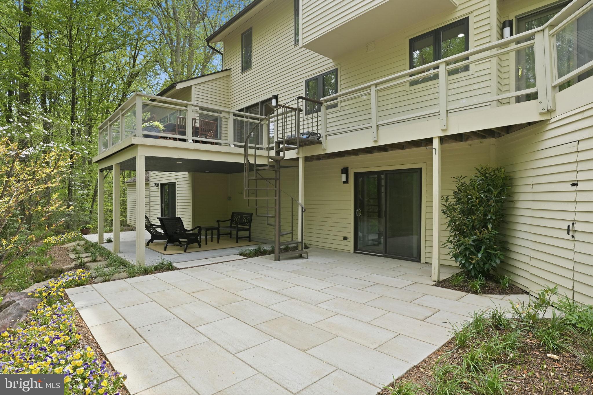 1718 Woodlore Road Annapolis, MD 21401 - Photo 39 of 58 Expansive Patio