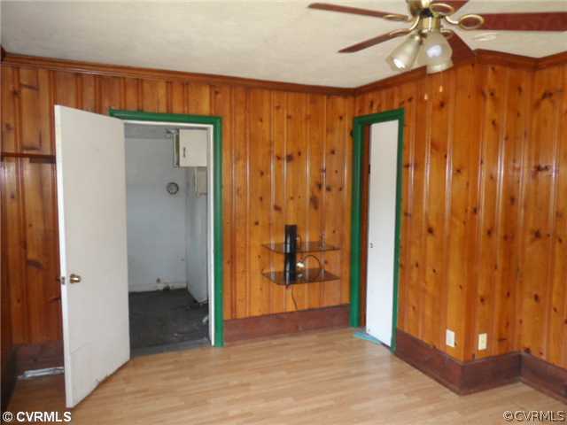 4181 Williamsburg Road Sandston, VA 23150 - Photo 8 of 10 Den/Family/Great Room