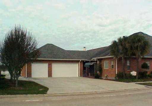 698 North Rue Marcel Gretna, LA 70056 - Photo 2 of 8