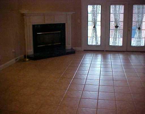 698 North Rue Marcel Gretna, LA 70056 - Photo 3 of 8