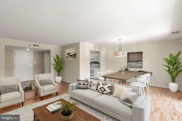 $2,000 | 7202 Rockland Hills Drive, Unit 308, Baltimore, MD 21209