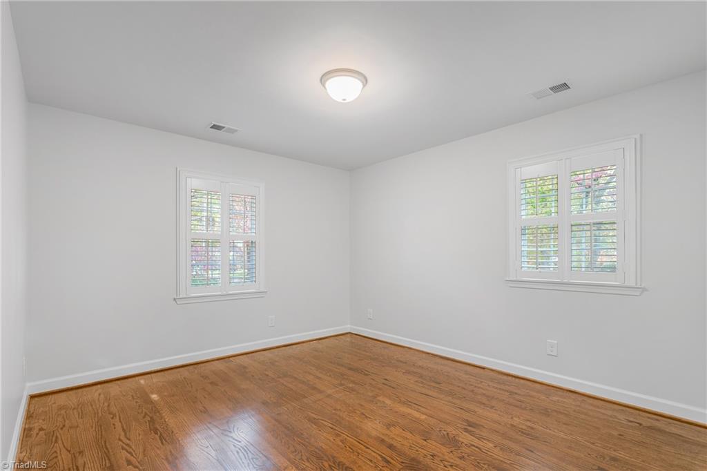 1607 Beechtree Road Greensboro, NC 27408 - Photo 32 of 47 Secondary bedroom