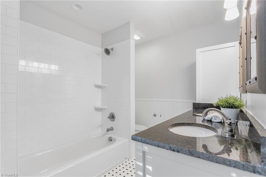 1607 Beechtree Road Greensboro, NC 27408 - Photo 35 of 47 Gallery Image 35