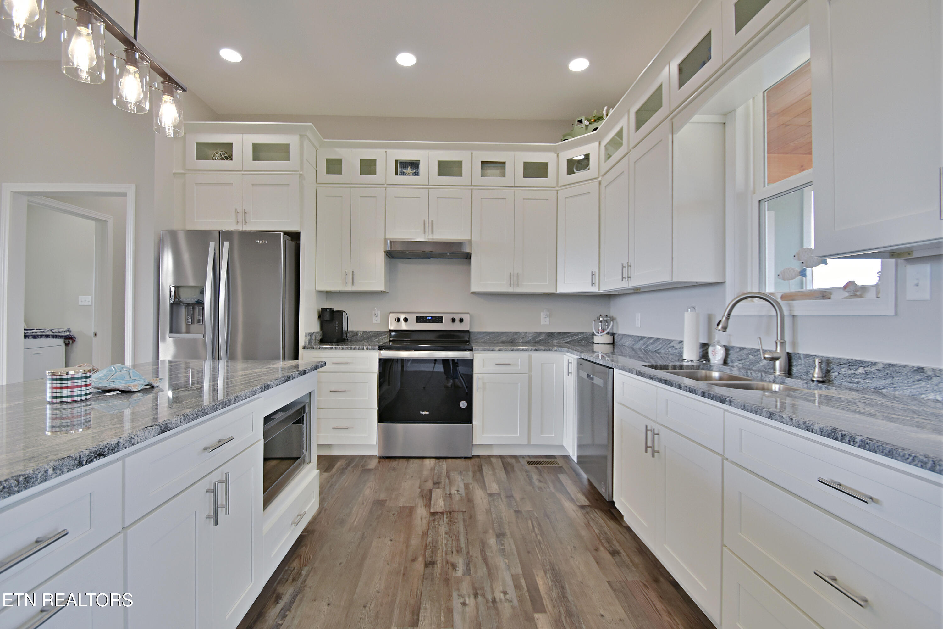 487 Peninsula Pointe Rutledge, TN 37861 - Photo 11 of 37 DSC_8197