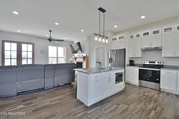 $849,900 | 487 Peninsula Pointe, Rutledge, TN 37861