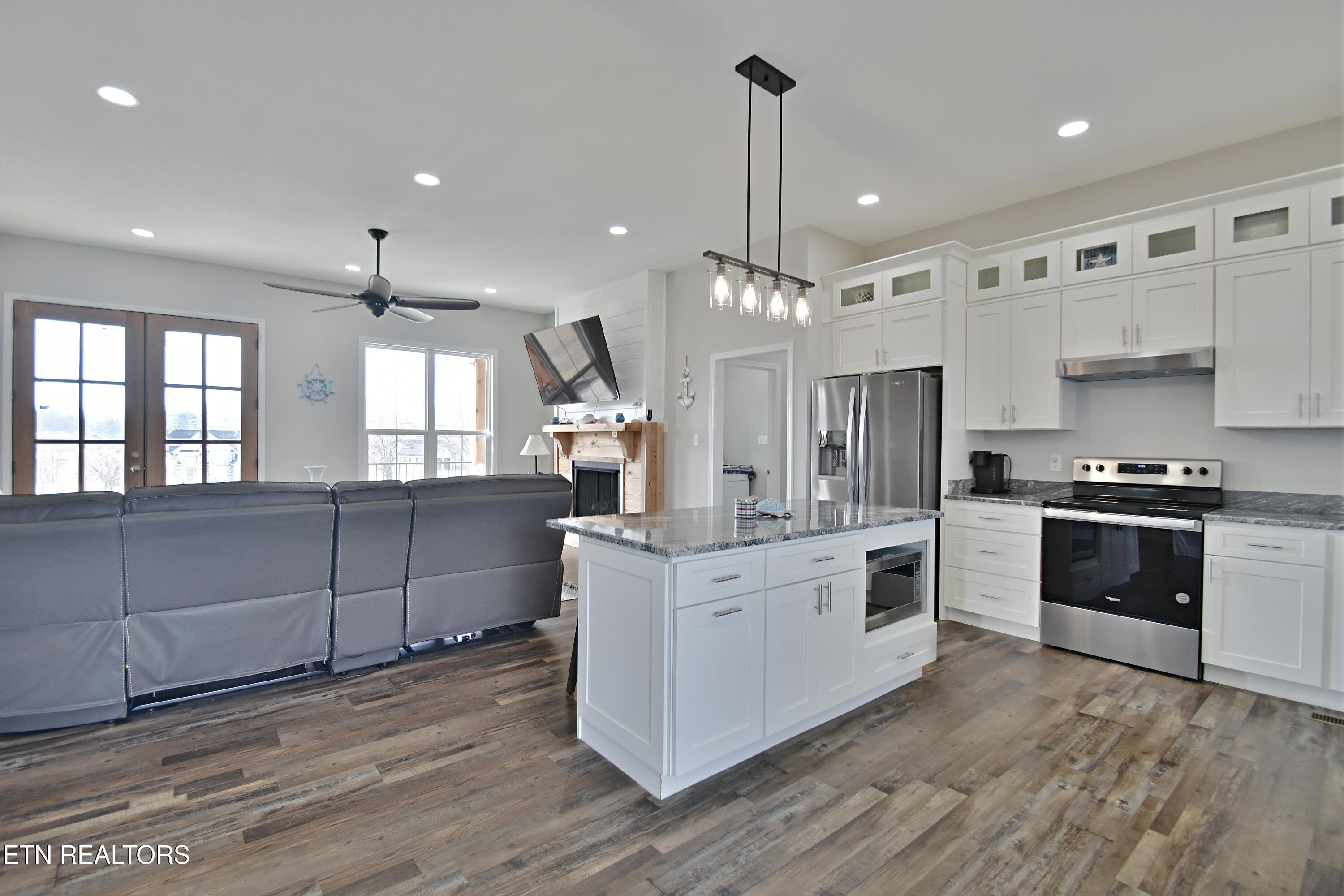 487 Peninsula Pointe Rutledge, TN 37861 - Photo 12 of 37 DSC_8204