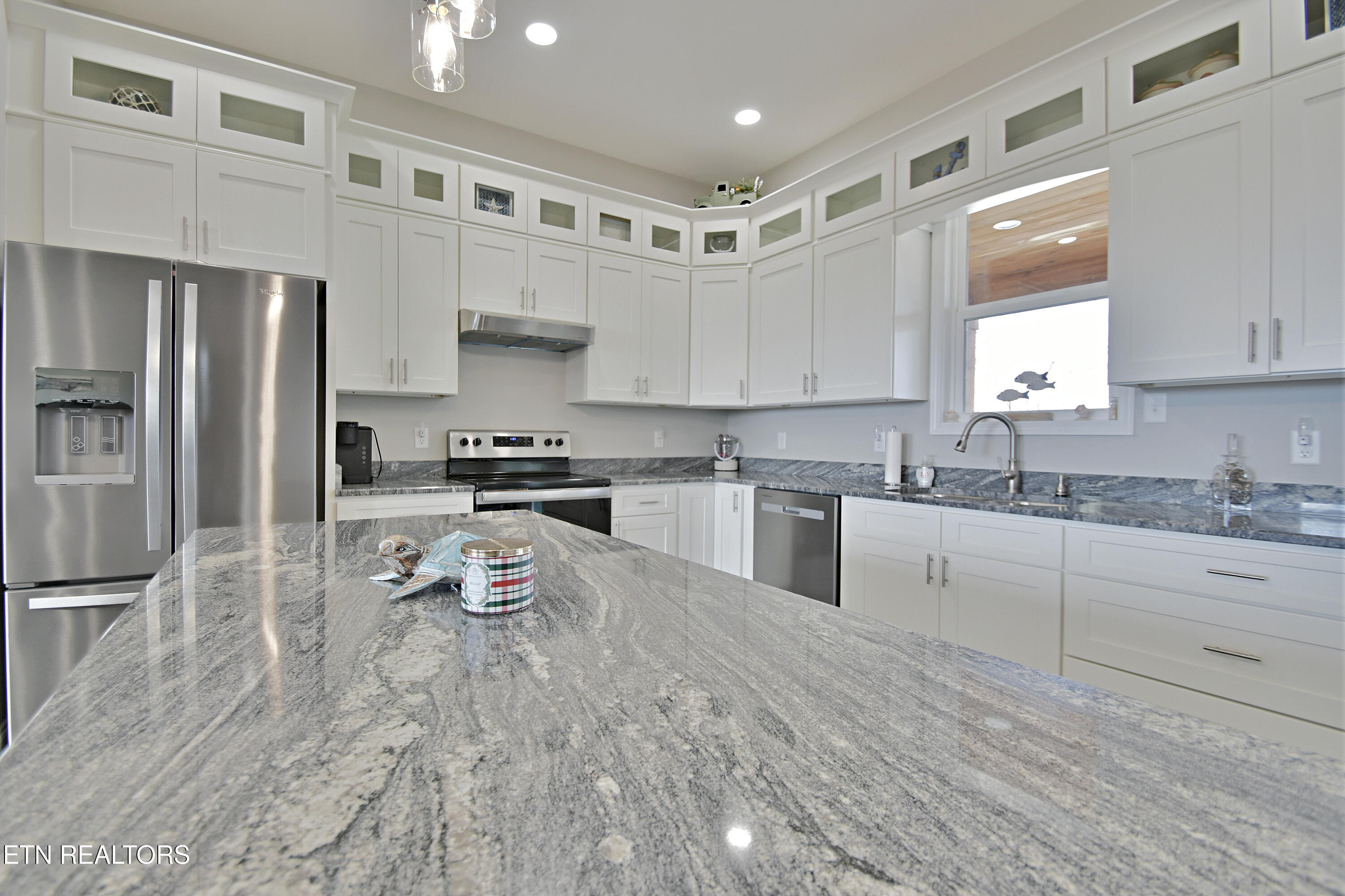 487 Peninsula Pointe Rutledge, TN 37861 - Photo 13 of 37 DSC_8290