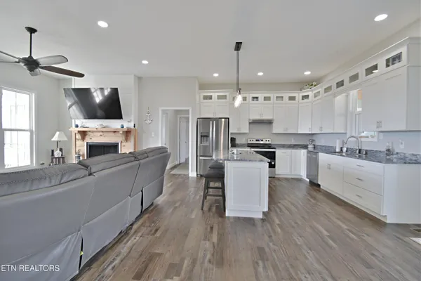 $849,900 | 487 Peninsula Pointe, Rutledge, TN 37861