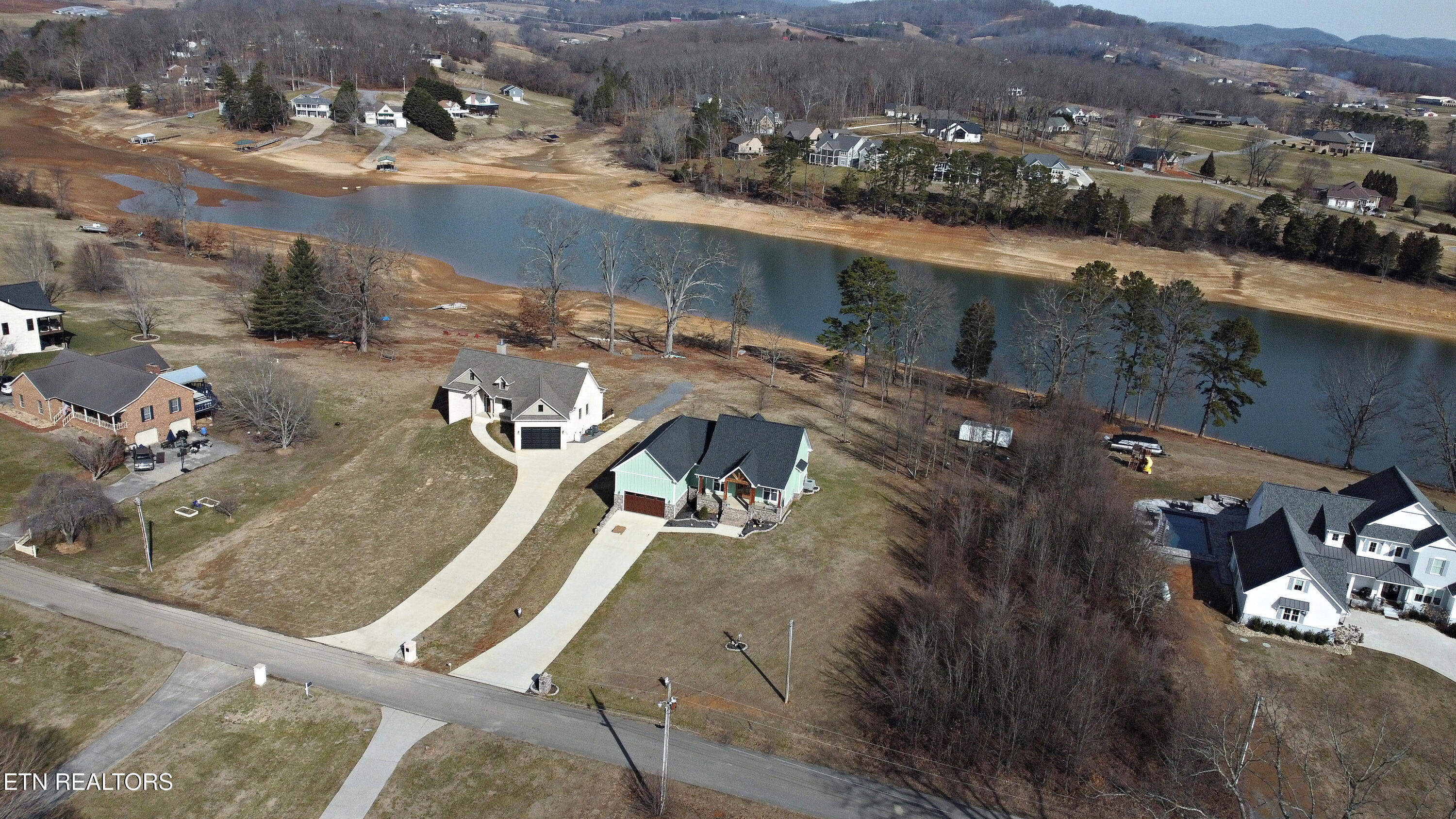 487 Peninsula Pointe Rutledge, TN 37861 - Photo 35 of 37 DJI_0058