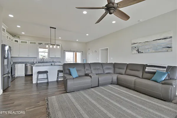 $849,900 | 487 Peninsula Pointe, Rutledge, TN 37861