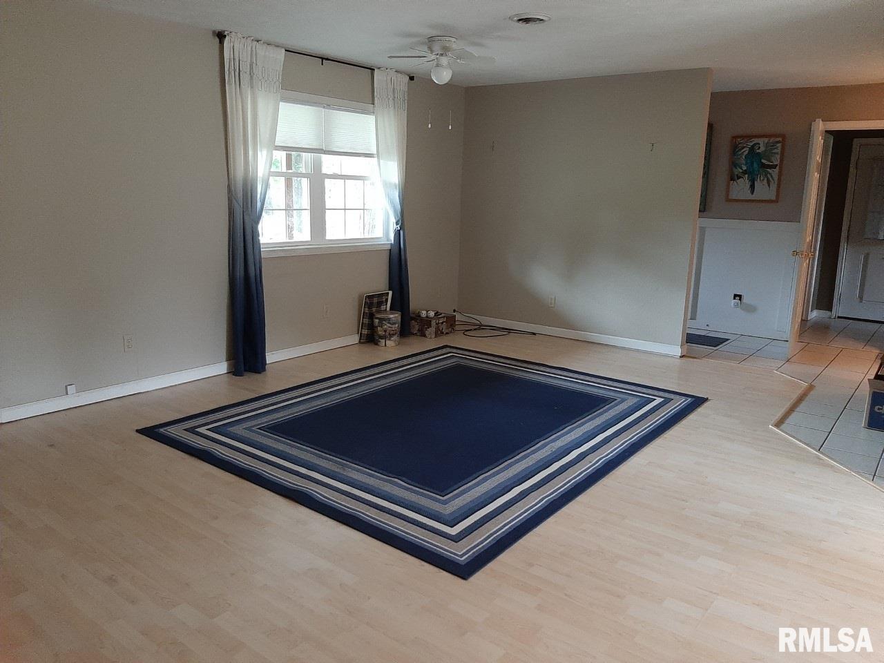 959 Latrobe Road West Frankfort, IL 62896 - Photo 9 of 24 Gallery Image 9