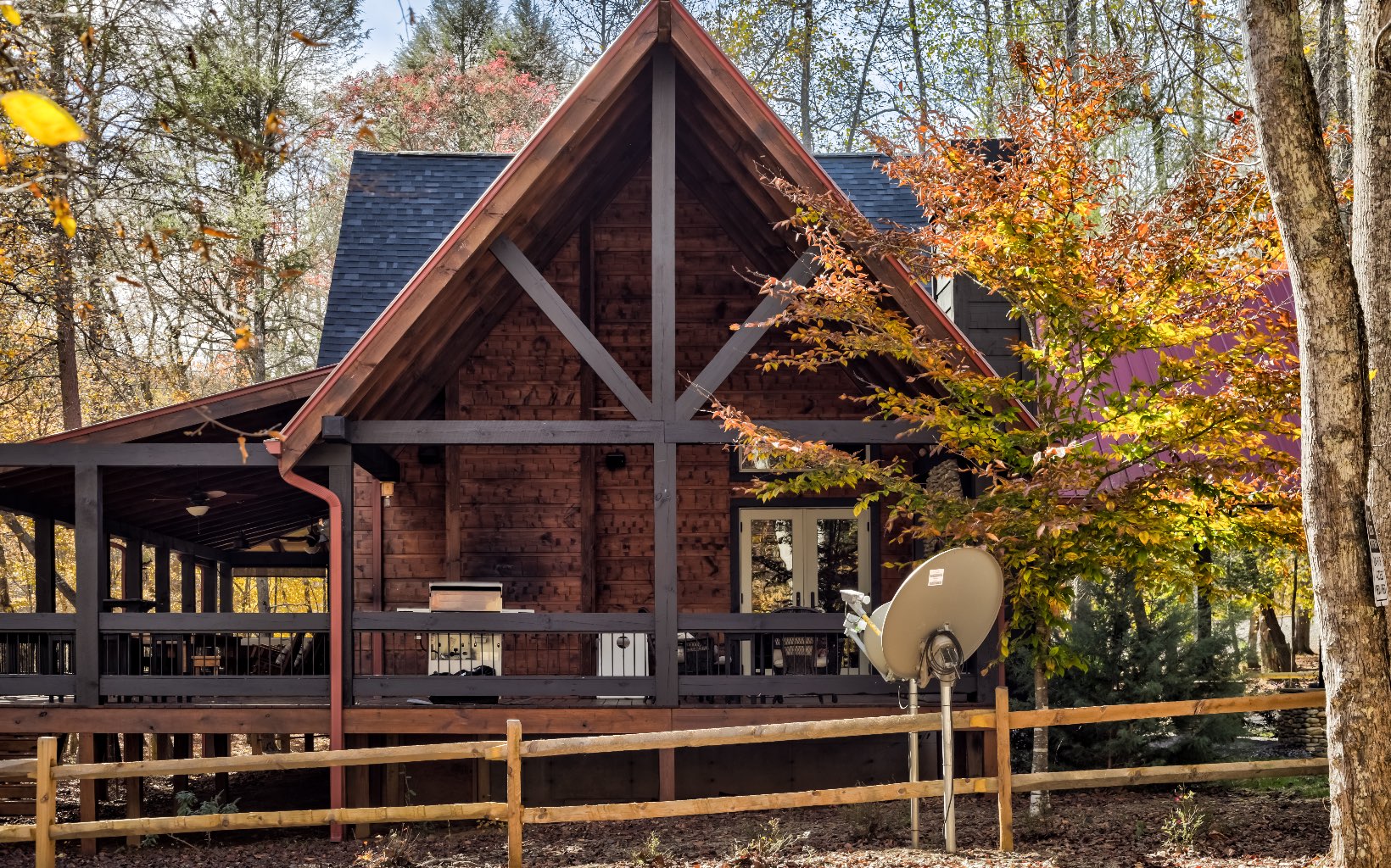15 Kiki's River Road Blue Ridge, GA 30513 - Photo 4 of 32 a front view of house