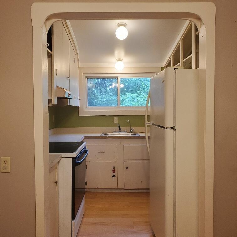 542 Ridge Road Chesterville, ME 04938 - Photo 6 of 32 Bright Kitchen