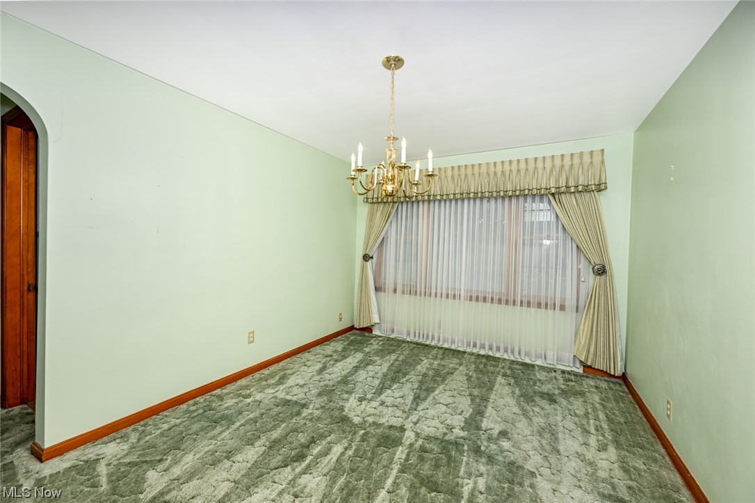 849 Bears Den Road Youngstown, OH 44511 - Photo 4 of 28 Spacious Dining Room