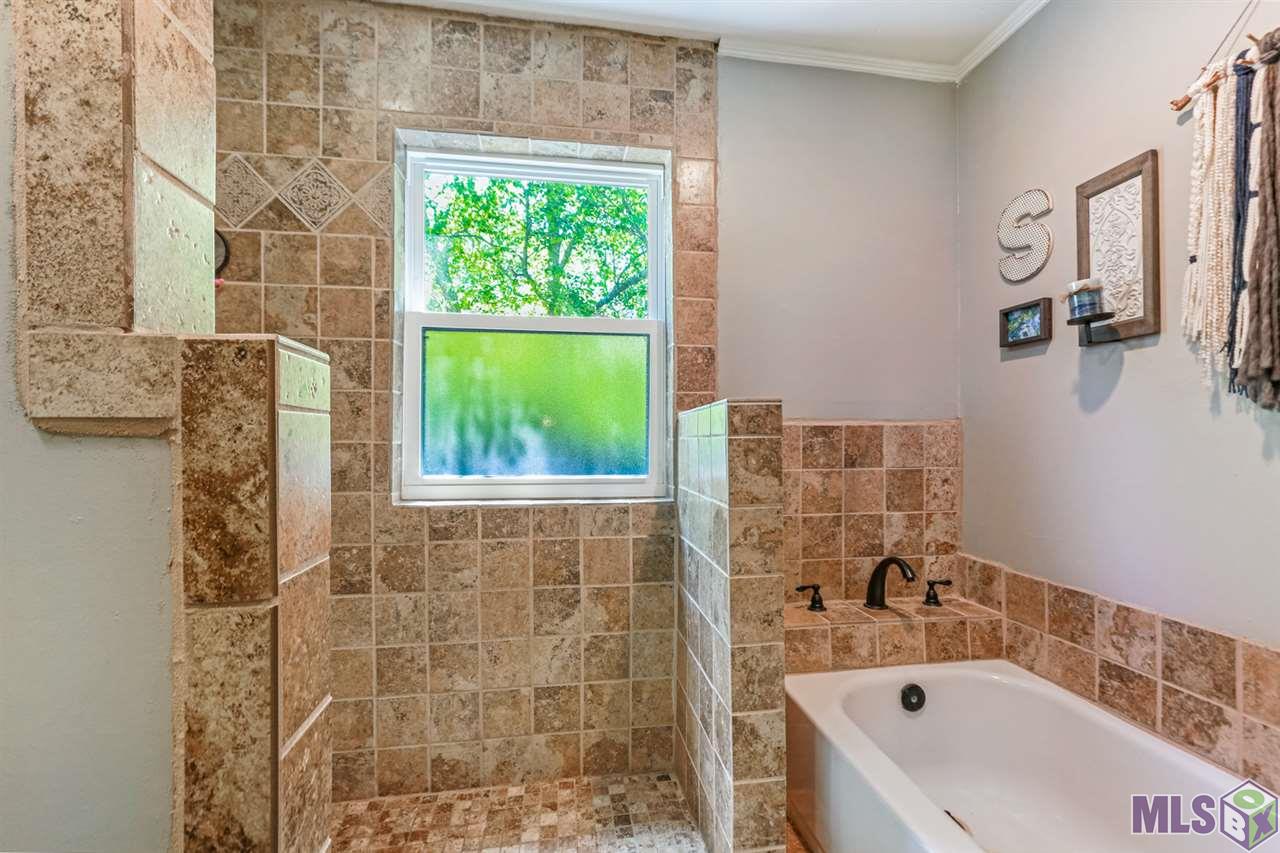 9156 Fox Run Avenue Baton Rouge, LA 70808 - Photo 8 of 13 Gallery Image 8