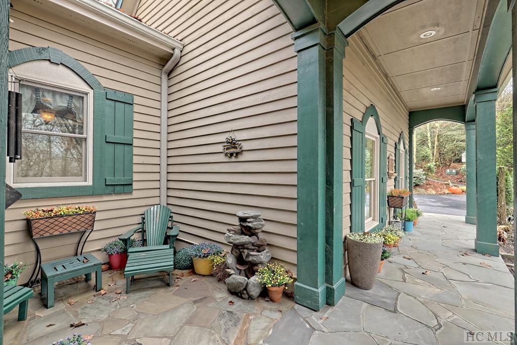 412 Worley Road Highlands, NC 28741 - Photo 6 of 50 Gallery Image 6