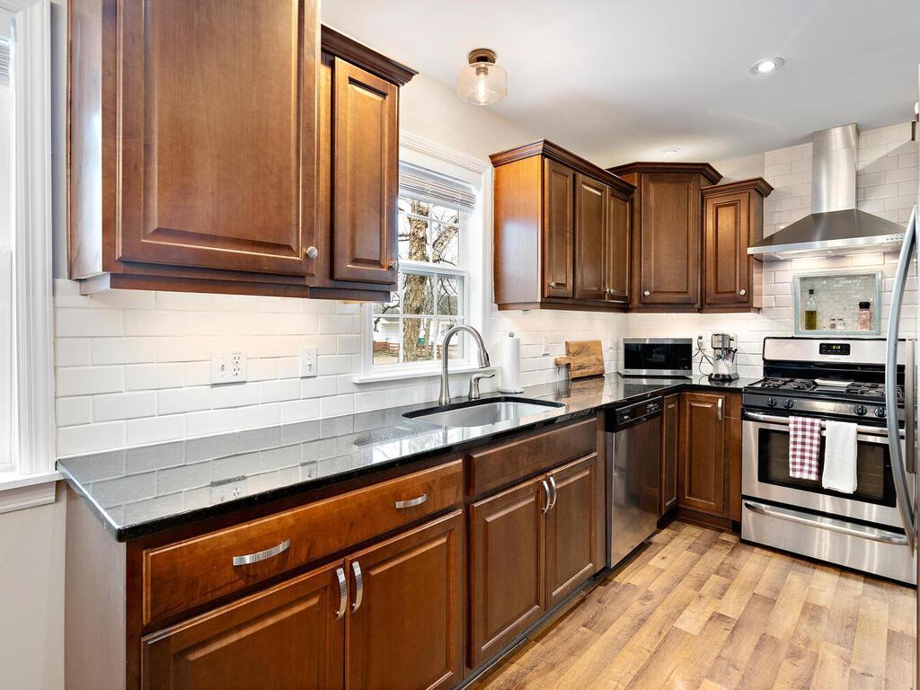 8904 Stanlen Road St. Louis Park, MN 55426 - Photo 11 of 28