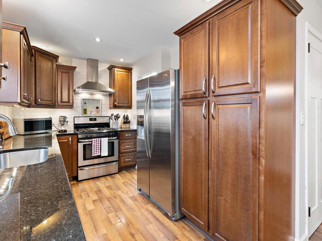 8904 Stanlen Road St. Louis Park, MN 55426 - Photo 10 of 28