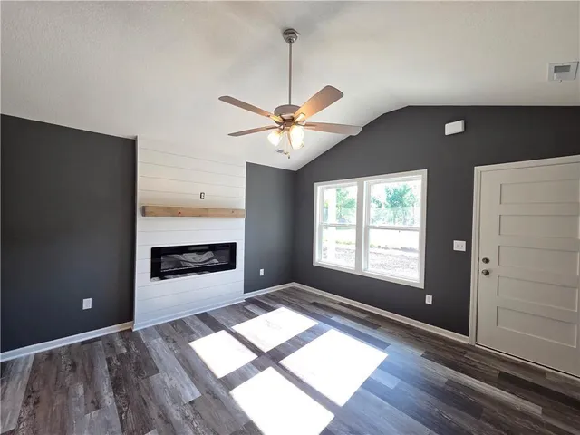 $259,000 | 618 North Bates Avenue, Adrian, MO 64720