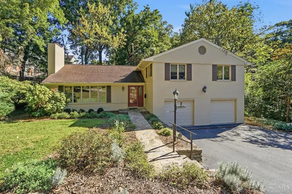 $789,500 | 4877 Le Blond Avenue, Cincinnati, OH 45208