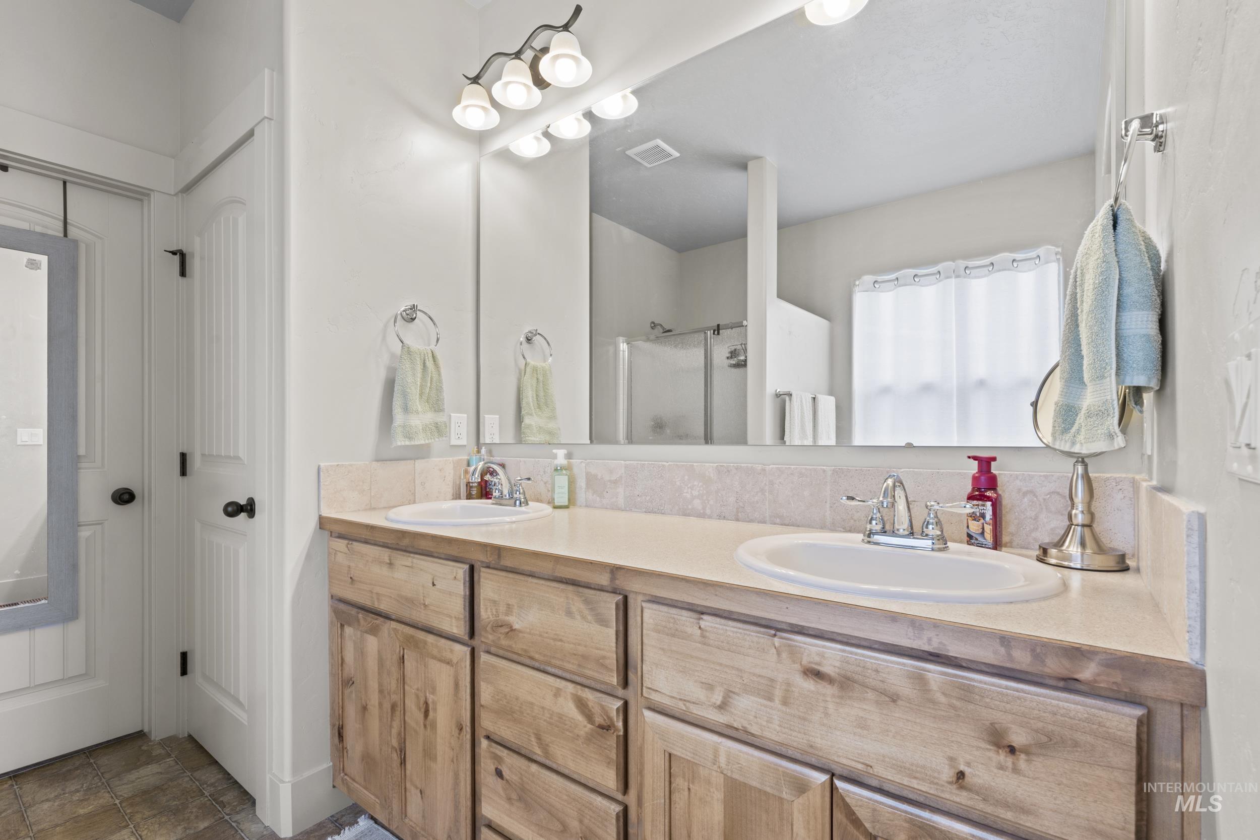 917 Silver Springs Street Middleton, ID 83644 - Photo 25 of 32
