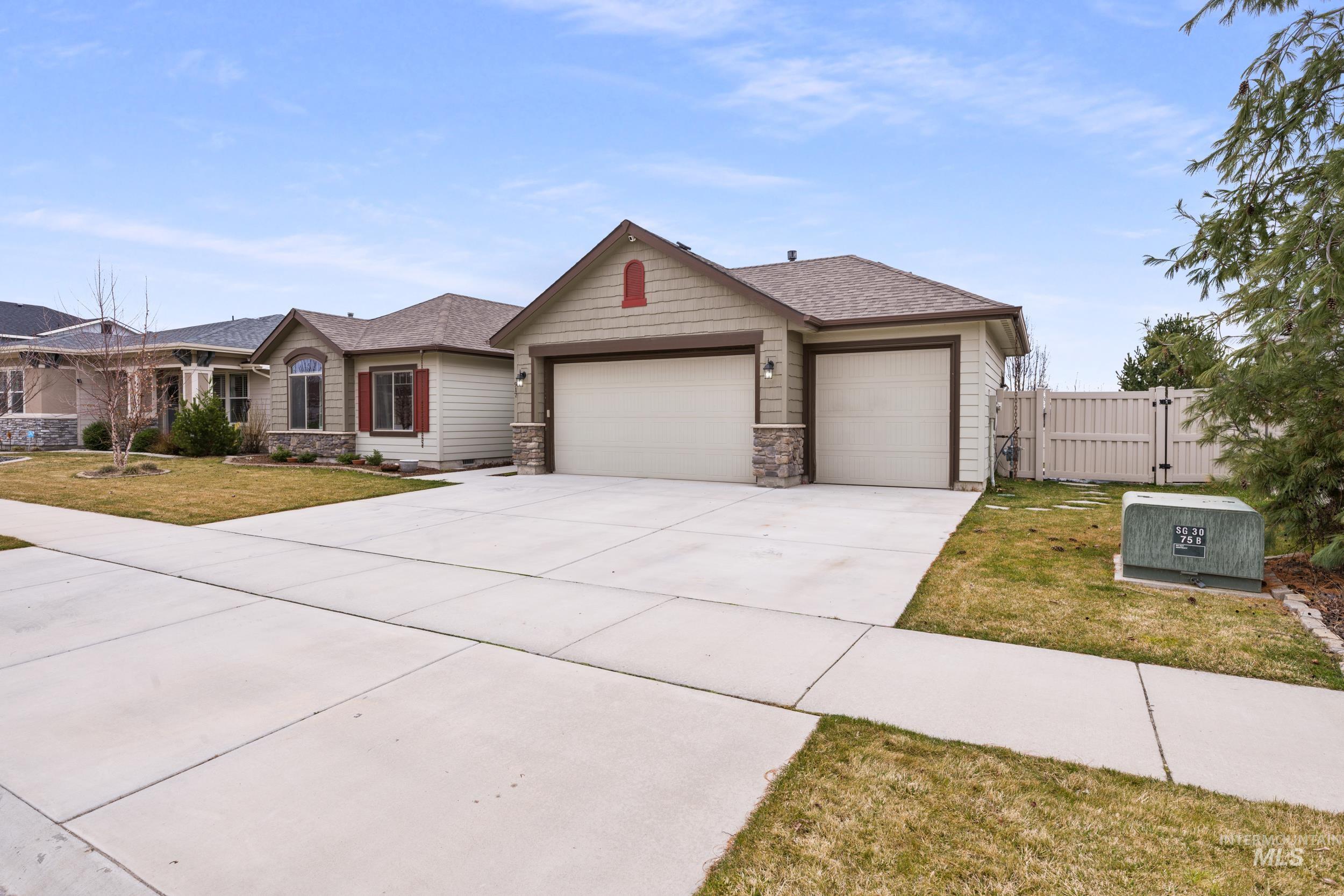 917 Silver Springs Street Middleton, ID 83644 - Photo 3 of 32