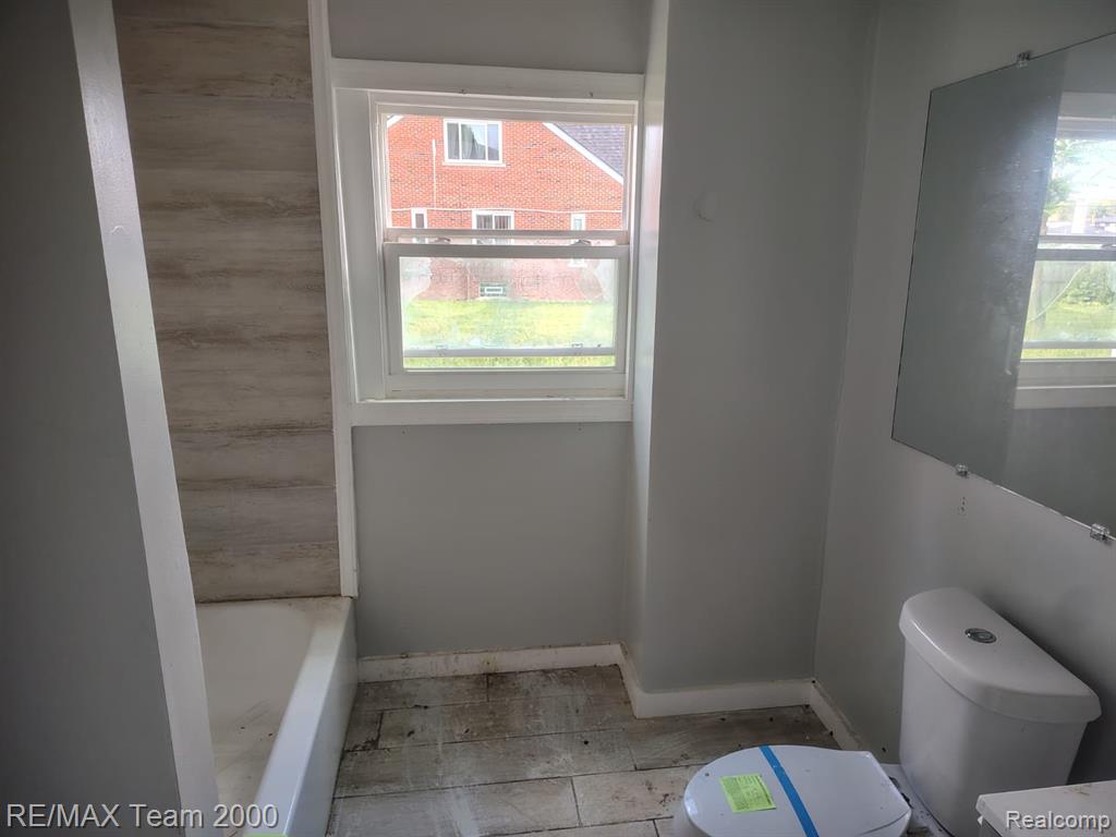 8860 Appoline Street Detroit, MI 48228 - Photo 10 of 45