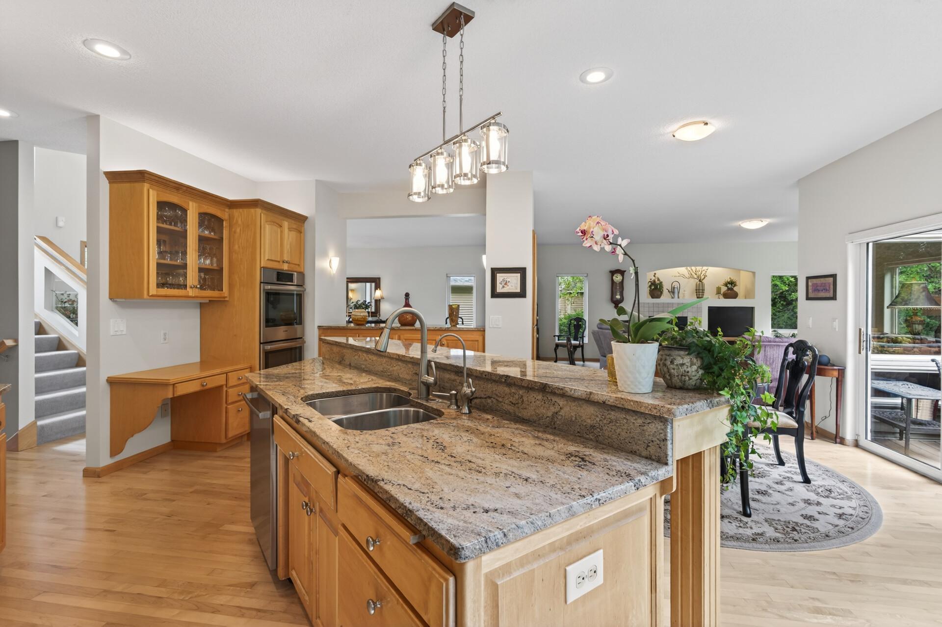381 Del Rio Drive Chanhassen, MN 55317 - Photo 31 of 97