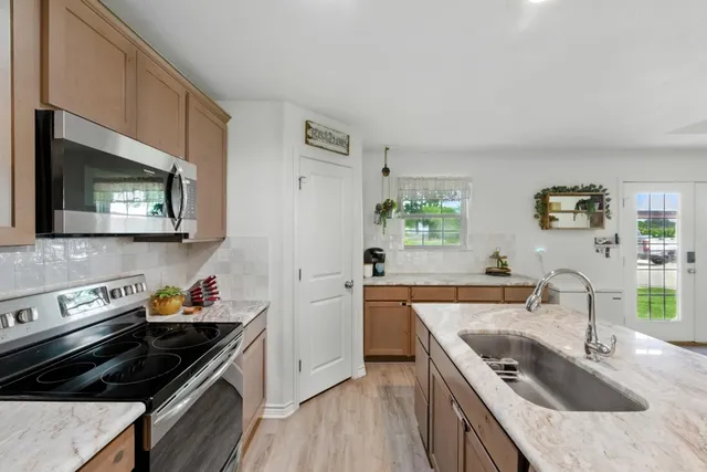 $1,174,999 | 780 County Road 389, Granger, TX 76530