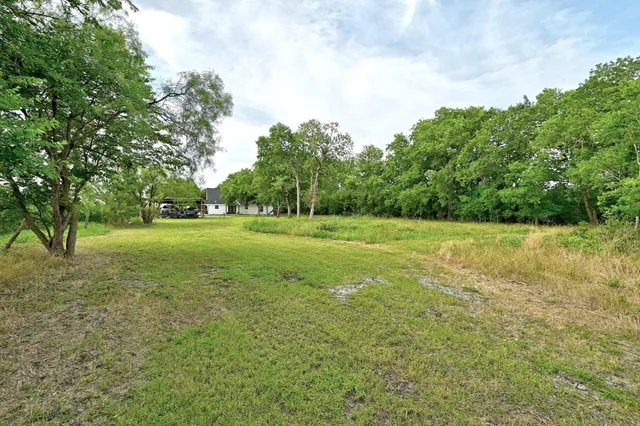 $1,174,999 | 780 County Road 389, Granger, TX 76530