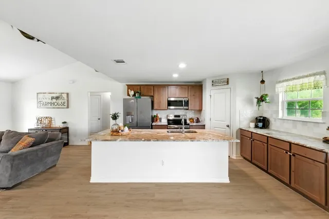 $1,174,999 | 780 County Road 389, Granger, TX 76530