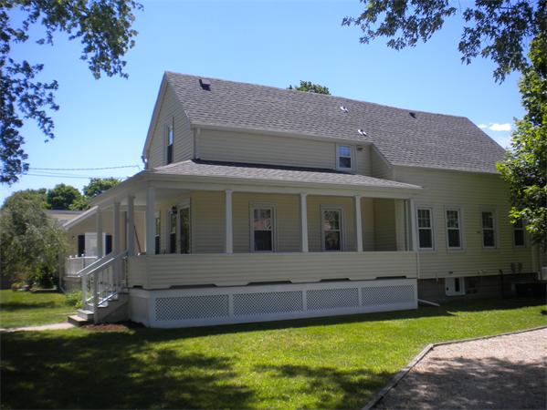 8 Hitch Street Fairhaven, MA 02719 - Photo 3 of 12