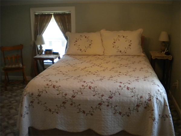 8 Hitch Street Fairhaven, MA 02719 - Photo 10 of 12