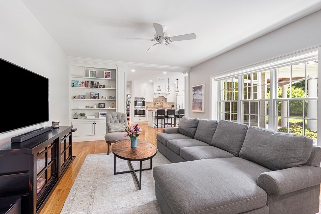 4 Farmstead Way Acton, MA 01720 - Photo 9 of 42